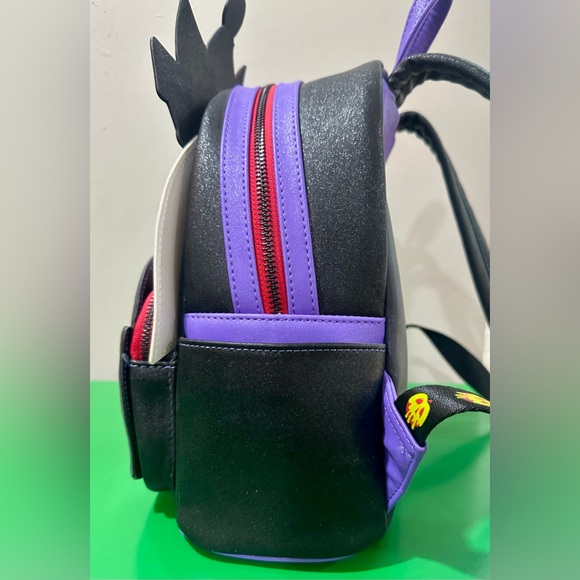 Loungefly Disney Villains Evil Queen Lenticular Apple Scene Mini Backpack